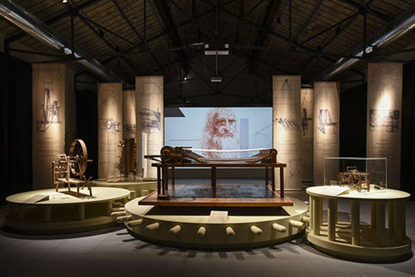Museo del Tessuto di Prato. Leonardo da Vinci, l’ingegno, il tessuto.